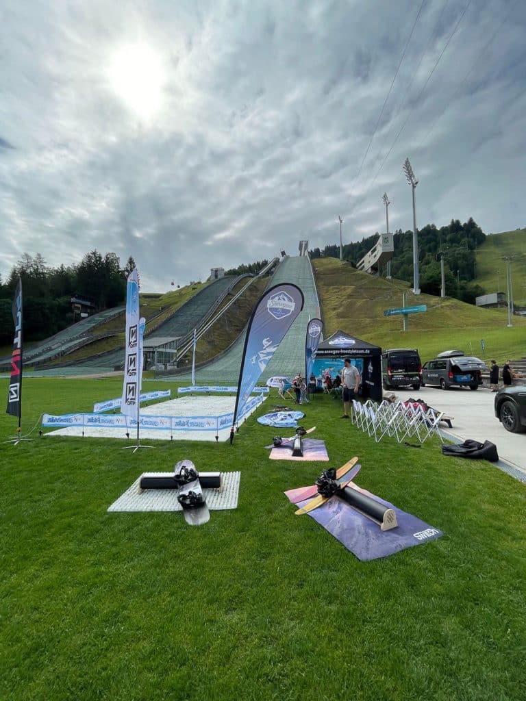 Tag des offenen Olympia-Skistadion in Garmisch-Partenkirchen 2023 - Snowgau Stand