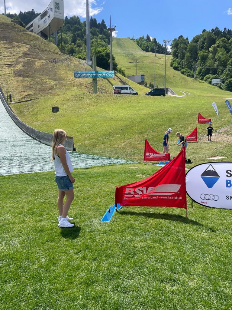 tag-des-offenen-olympia-skistation-garmisch-partenkirchen-2023-snowgau-stand-08